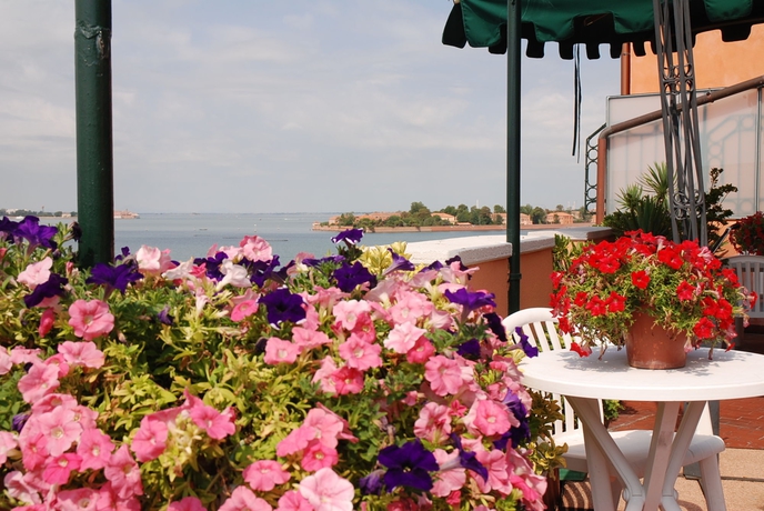 Imagen de los exteriores del Hotel Riviera, Venecia. Foto 7