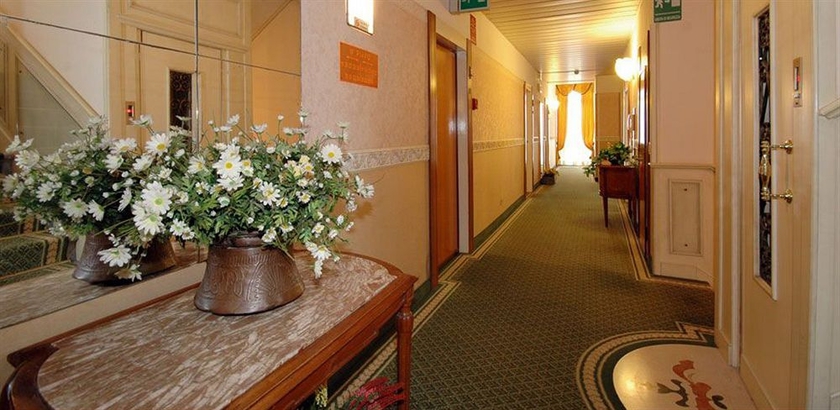 Imagen de los interiores del Hotel Riviera, Venecia. Foto 11