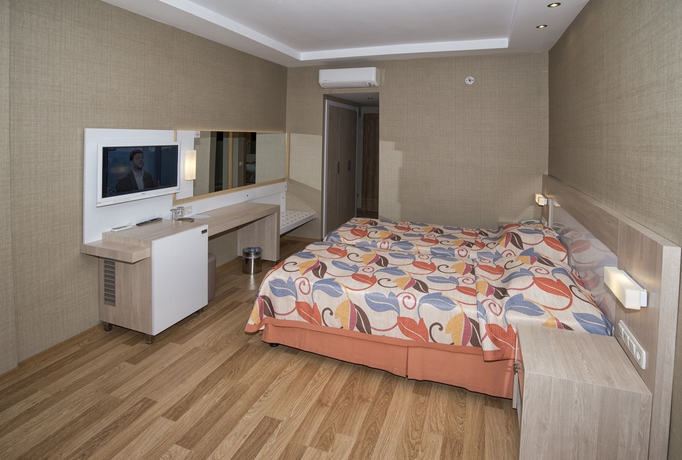 Imagen de la habitación del Hotel Riviera and Spa. Foto 2