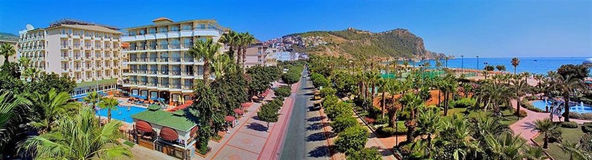 Imagen de los exteriores del Hotel Riviera and Spa. Foto 5