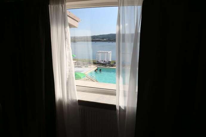 Imagen general del Hotel Riviera by Queens. Foto 3