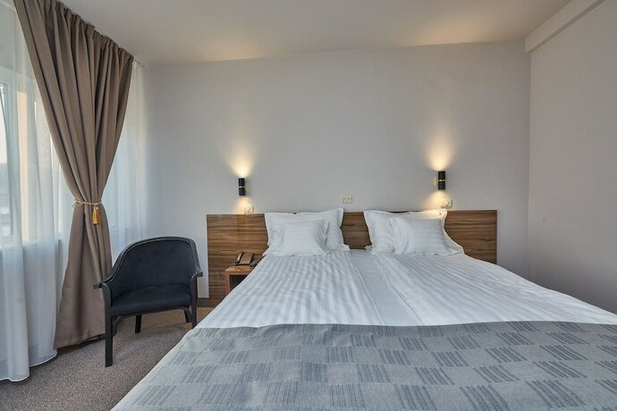 Imagen general del Hotel Riviera by Queens. Foto 7