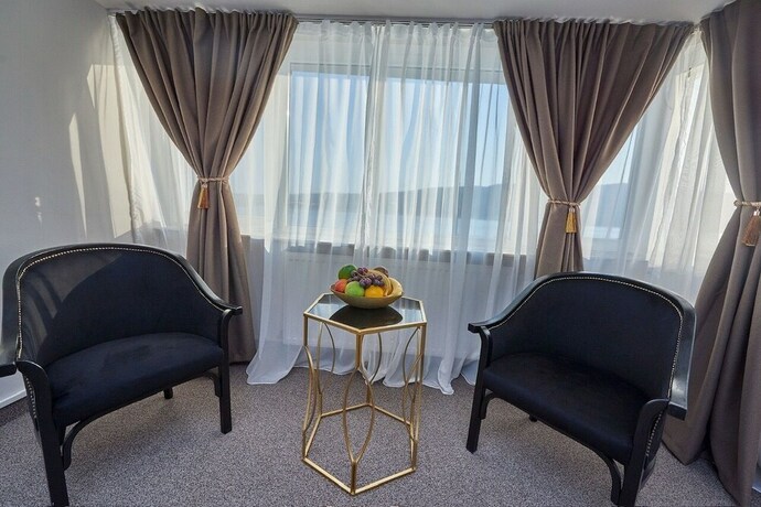 Imagen de la habitación del Hotel Riviera by Queens. Foto 19