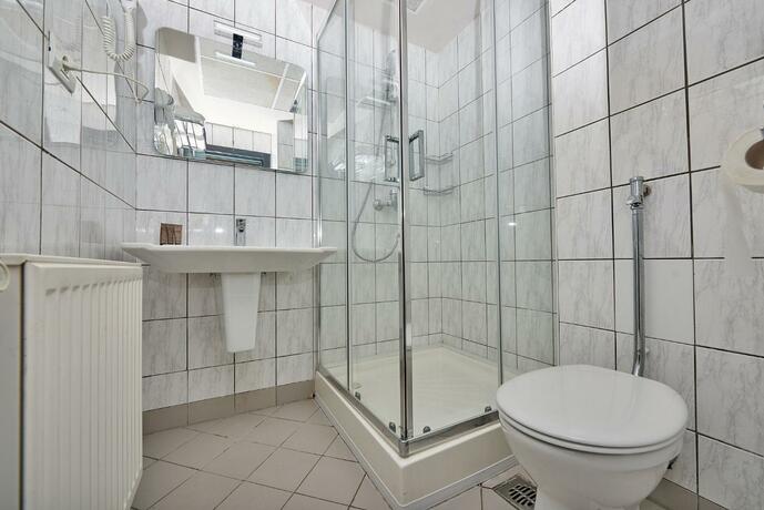 Imagen general del Hotel Riviera by Queens and Resort. Foto 5