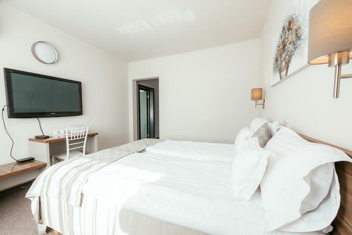 Imagen general del Hotel Riviera by Queens and Resort. Foto 13