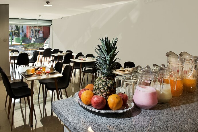Imagen del bar/restaurante del Hotel Riviera es Ejecutivo. Foto 16