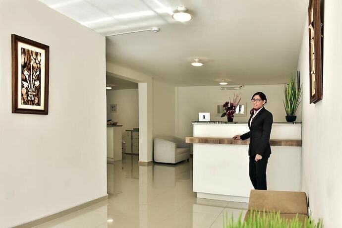 Imagen general del Hotel Riviera es Ejecutivo. Foto 9