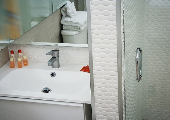 Imagen de la habitación del Hotel Riviere South Beach. Foto 2