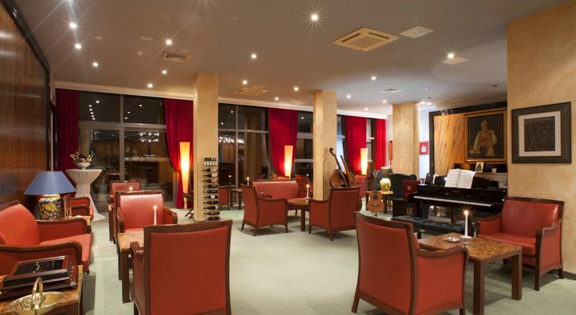 Imagen general del Hotel Rivijera. Foto 2