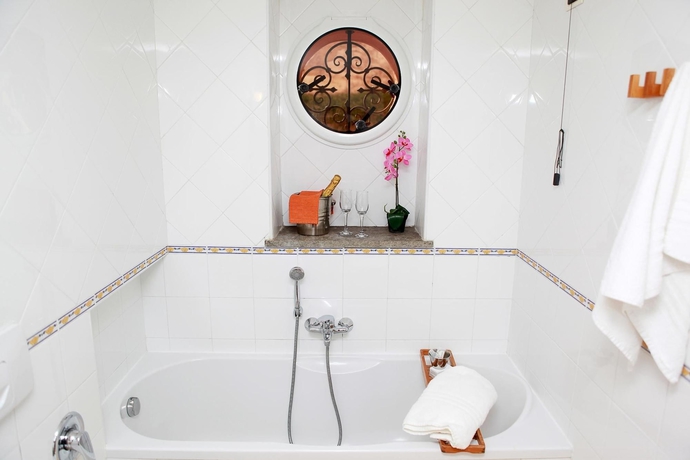 Imagen de la habitación del Hotel Rivoli, Sorrento. Foto 8