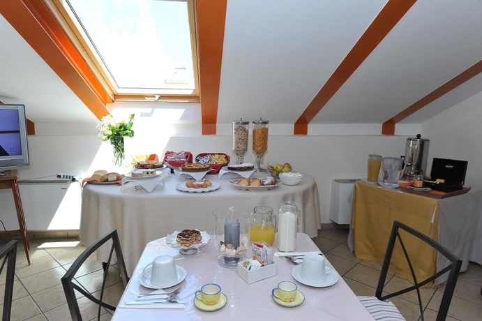 Imagen del bar/restaurante del Hotel Rivoli, Sorrento. Foto 5