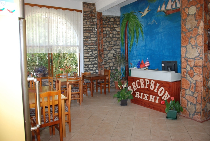 Imagen de los interiores del Hotel Rixhi. Foto 19