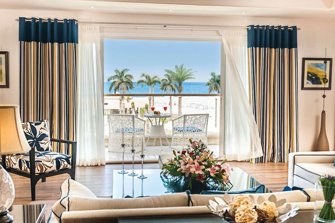 Imagen de la habitación del Hotel Rixos Alamein. Foto 12