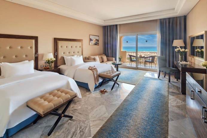 Imagen de la habitación del Hotel Rixos Alamein. Foto 18