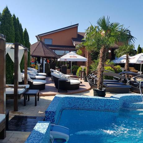 Imagen de la piscina del Hotel Rixo`s GuestHouse. Foto 20