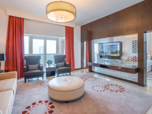 Imagen de la habitación del Hotel Rixos Marina Abu Dhabi. Foto 11