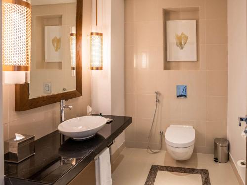 Imagen de la habitación del Hotel Rixos Marina Abu Dhabi. Foto 14