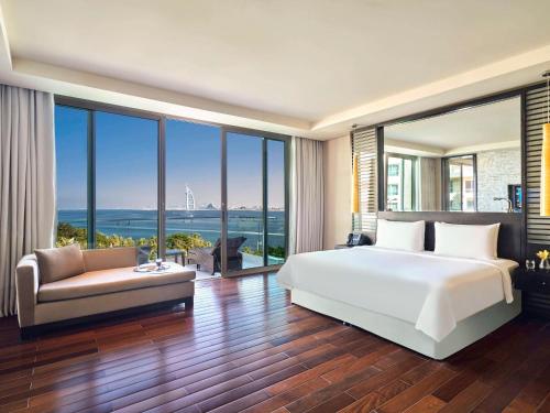 Imagen de la habitación del Hotel Rixos The Palm and Suites. Foto 10