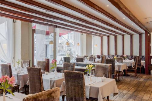 Imagen del bar/restaurante del Hotel Rixwell Collection Savoy Boutique. Foto 2