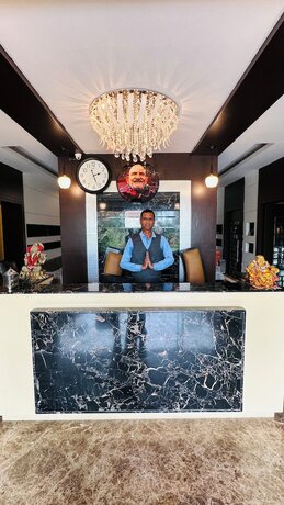 Imagen general del Hotel Riya Palace, Haldwani. Foto 4