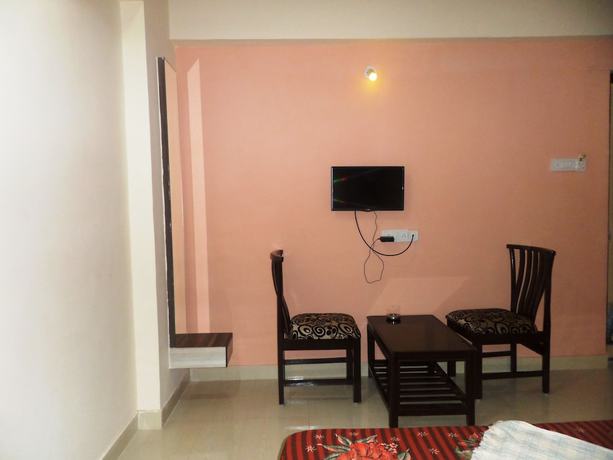 Imagen de la habitación del Hotel Riya Raj. Foto 2