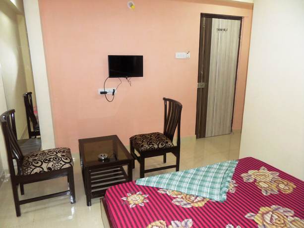 Imagen de la habitación del Hotel Riya Raj. Foto 8