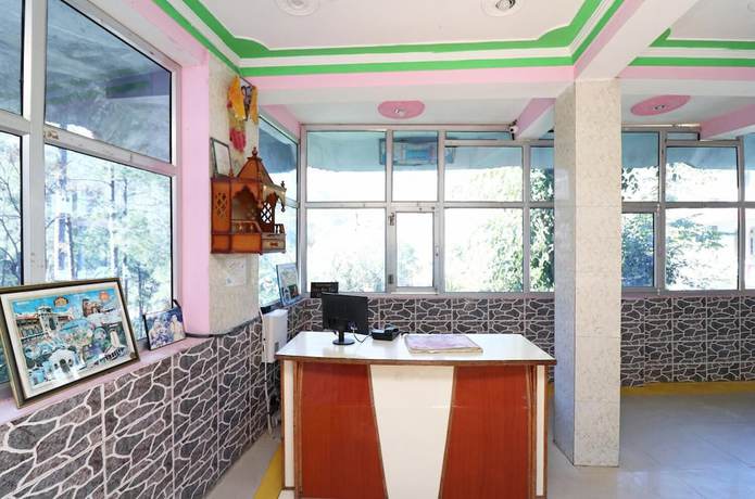 Imagen de los interiores del Hotel Riya Residency. Foto 19