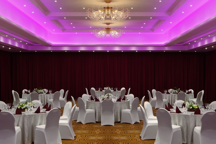 Imagen de los interiores del Hotel Riyadh Marriott. Foto 7