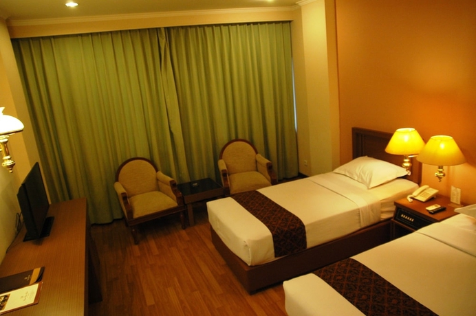 Imagen de la habitación del Hotel Riyadi Palace. Foto 5