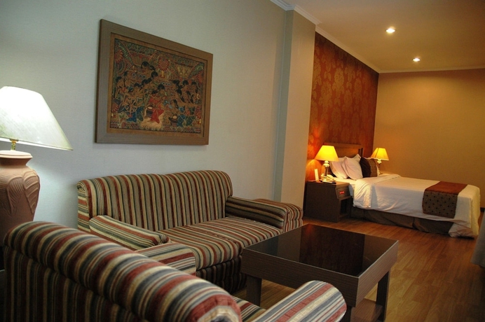 Imagen de la habitación del Hotel Riyadi Palace. Foto 7