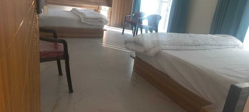 Imagen de la habitación del Hotel Riyansh. Foto 8