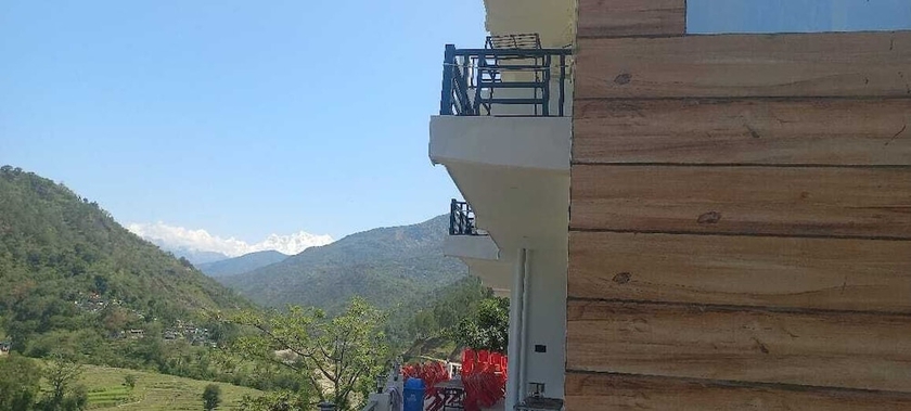 Imagen de los interiores del Hotel Riyansh. Foto 16