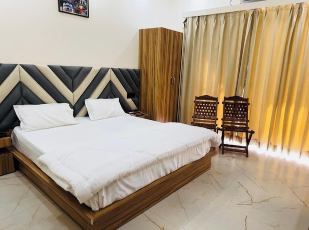 Imagen de la habitación del Hotel Riyansh hotel and restaurant. Foto 9