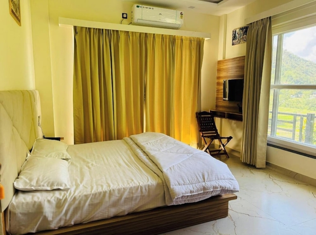 Imagen de la habitación del Hotel Riyansh hotel and restaurant. Foto 11