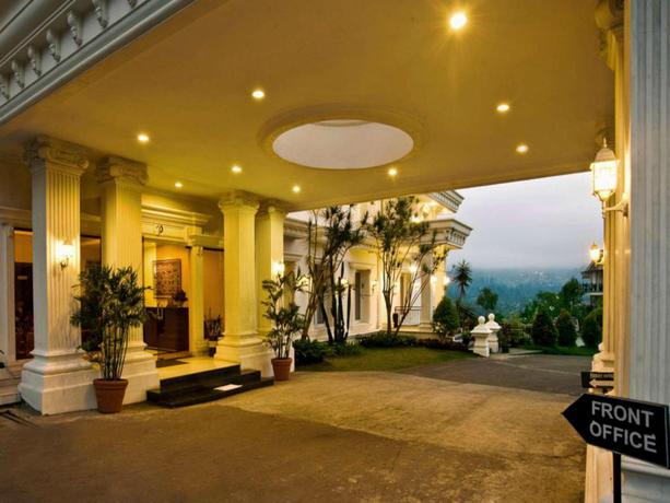 Imagen general del Hotel Rizen Premiere Hotel. Foto 2