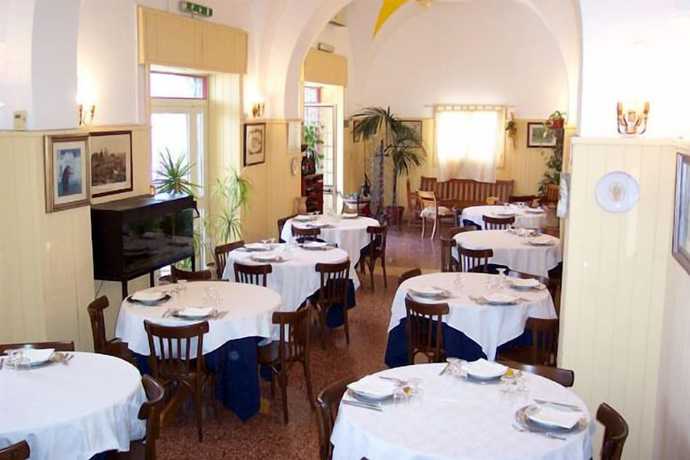 Imagen del bar/restaurante del Hotel Rizieri, Castrignano del Capo. Foto 4