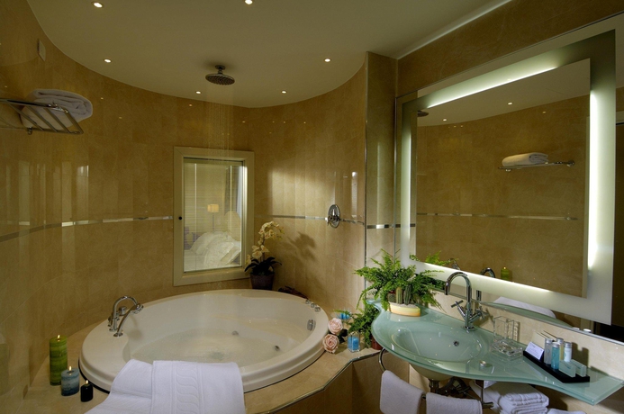 Imagen de la habitación del Hotel Rizzi Aquacharme and Spa. Foto 5