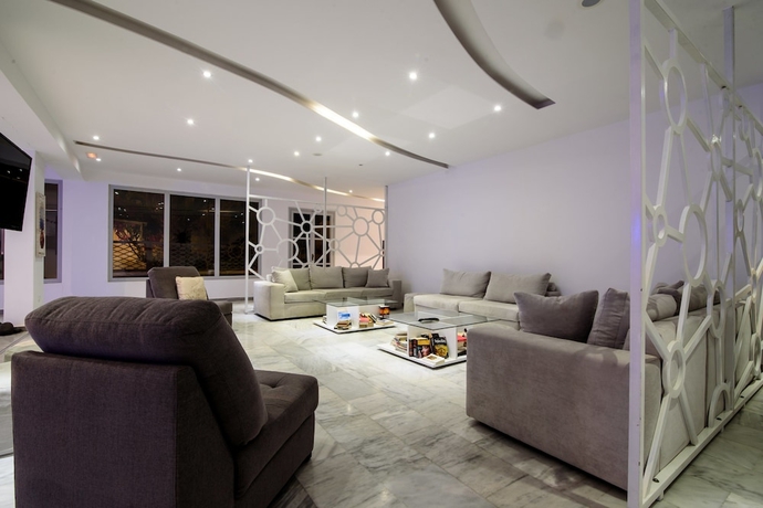 Imagen de los interiores del Hotel Rk Beach. Foto 17