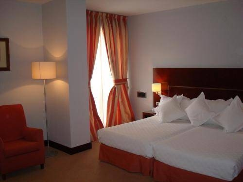 Imagen general del Hotel Rl Anibal. Foto 7