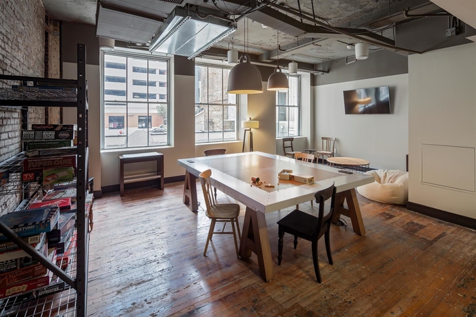 Imagen de los interiores del Hotel Rl Baltimore Inner Harbor. Foto 12