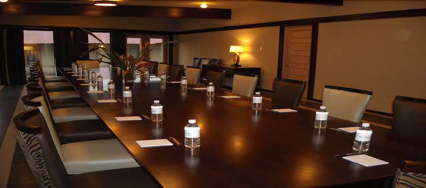 Imagen de los interiores del Hotel Rlj Kendeja Resort And Villas. Foto 8