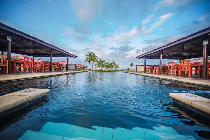 Imagen de la piscina del Hotel Rlj Kendeja Resort And Villas. Foto 14