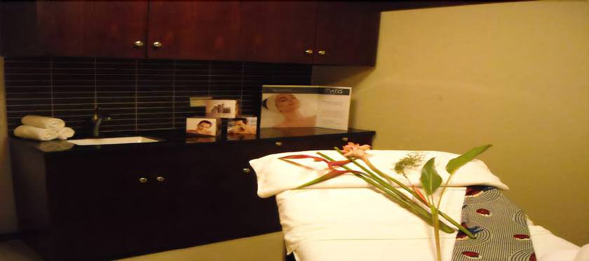 Imagen de los interiores del Hotel Rlj Kendeja Resort And Villas. Foto 13