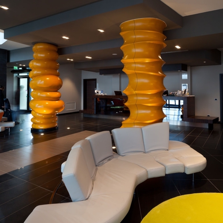 Imagen de los interiores del Hotel Rmh Modena Des Arts. Foto 19