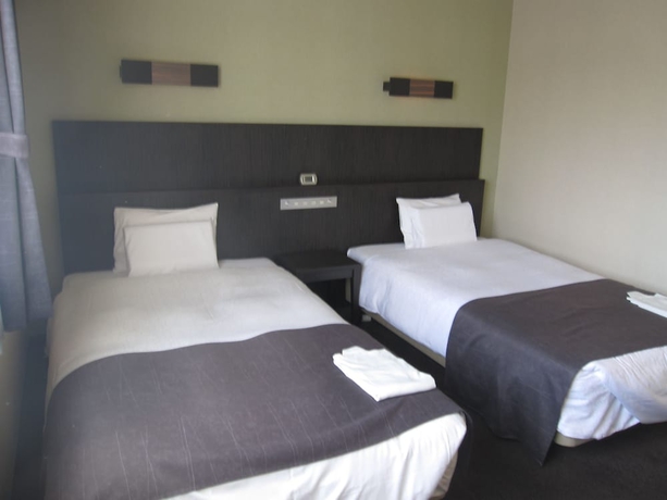 Imagen de la habitación del Hotel R&middot;inn Fukchiyama. Foto 11