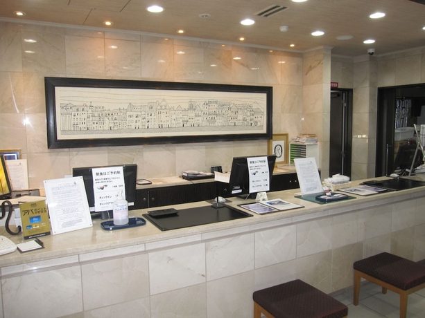 Imagen de los interiores del Hotel R&middot;inn Fukchiyama. Foto 17