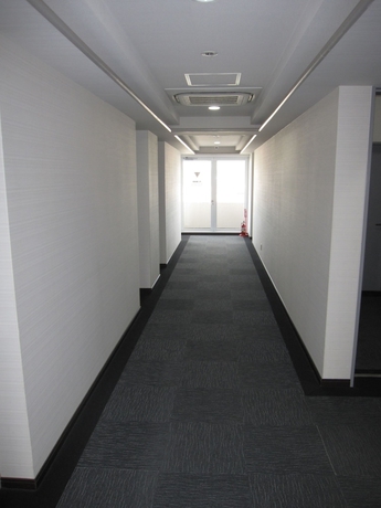 Imagen de los interiores del Hotel R&middot;inn Fukchiyama. Foto 19