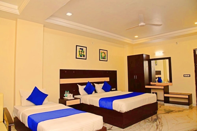 Imagen de la habitación del Hotel RnB Shivani Udaipur. Foto 3
