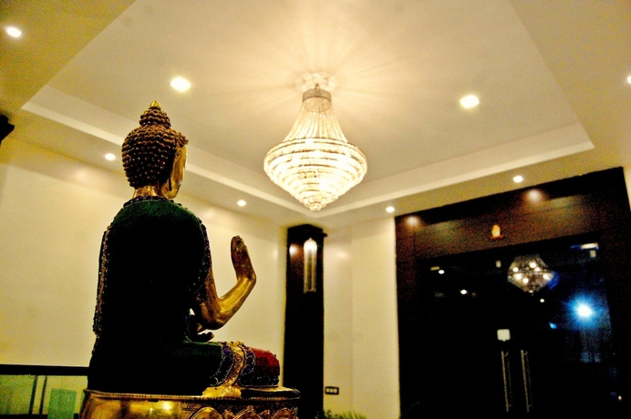 Imagen de los interiores del Hotel RnB Shivani Udaipur. Foto 15