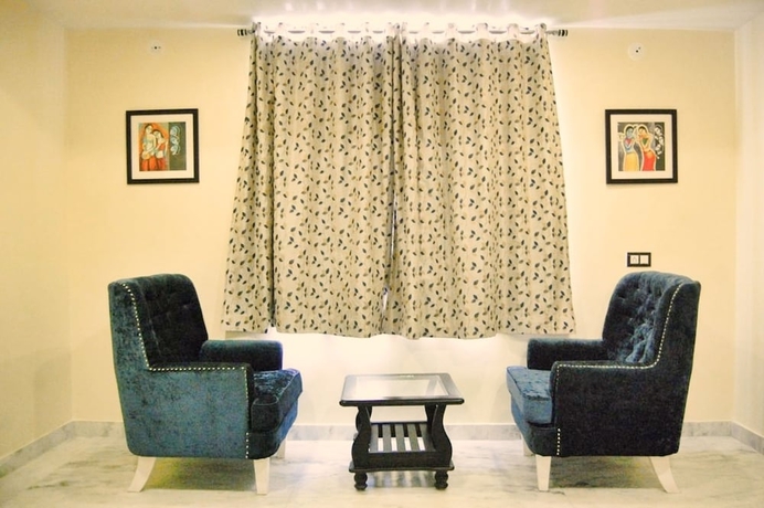 Imagen de la habitación del Hotel RnB Shivani Udaipur. Foto 7